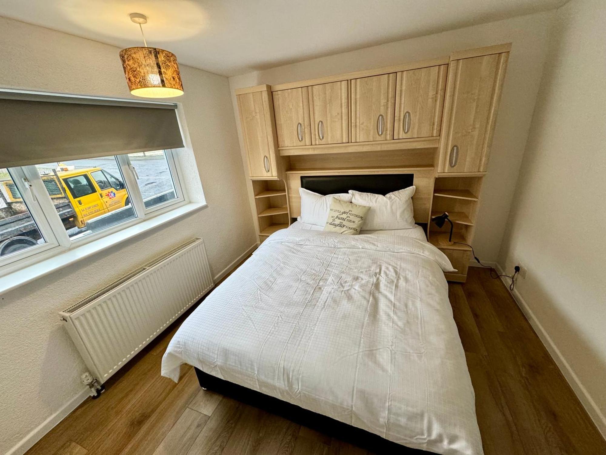 Florina S House 4 Bedrooms Villa Rugeley Εξωτερικό φωτογραφία