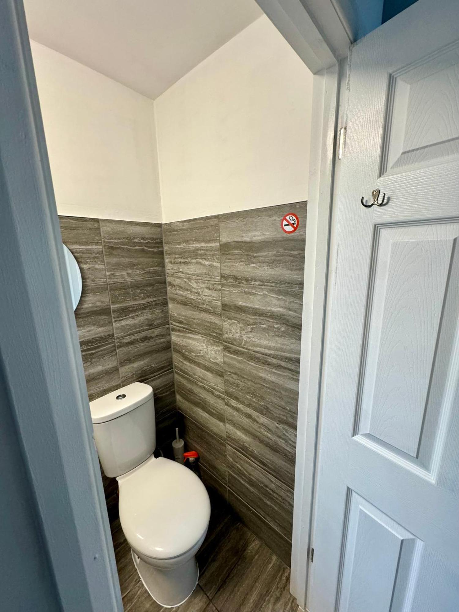 Florina S House 4 Bedrooms Villa Rugeley Εξωτερικό φωτογραφία